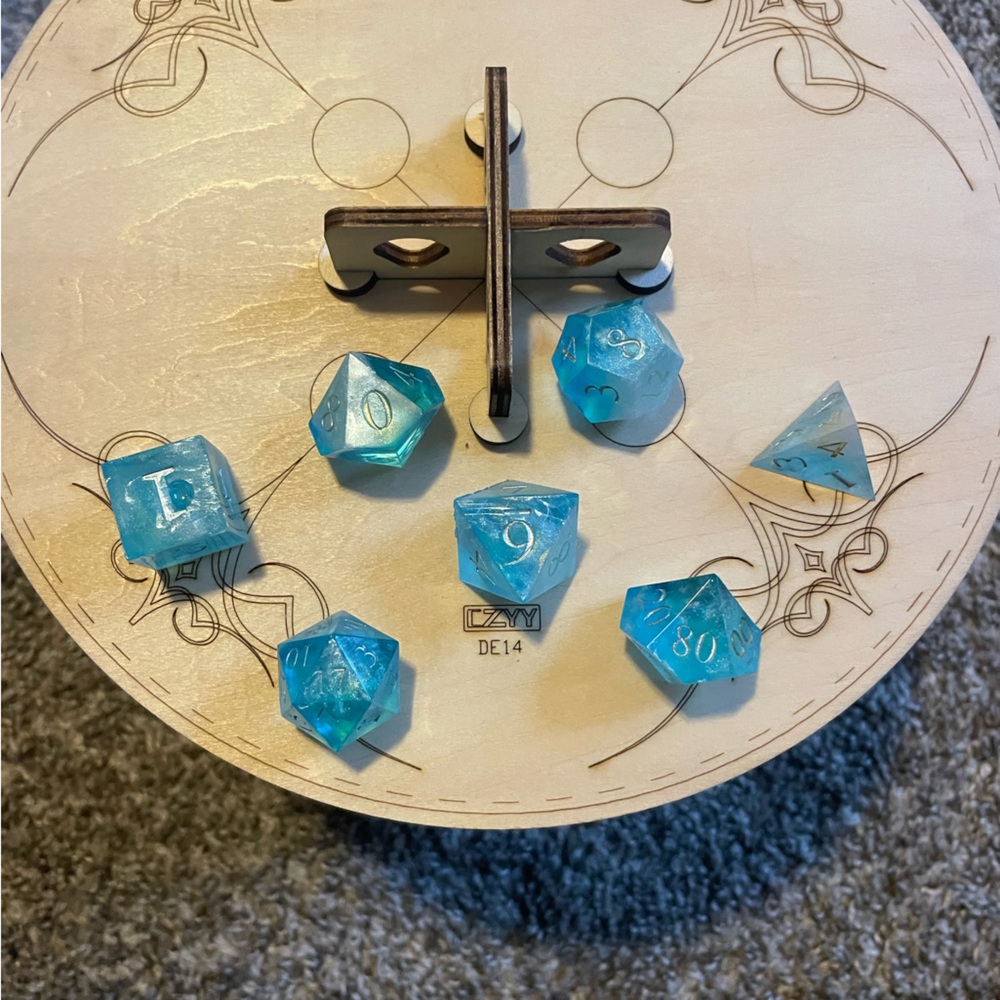 Silvery Wave DnD 7pc Resin Dice Set